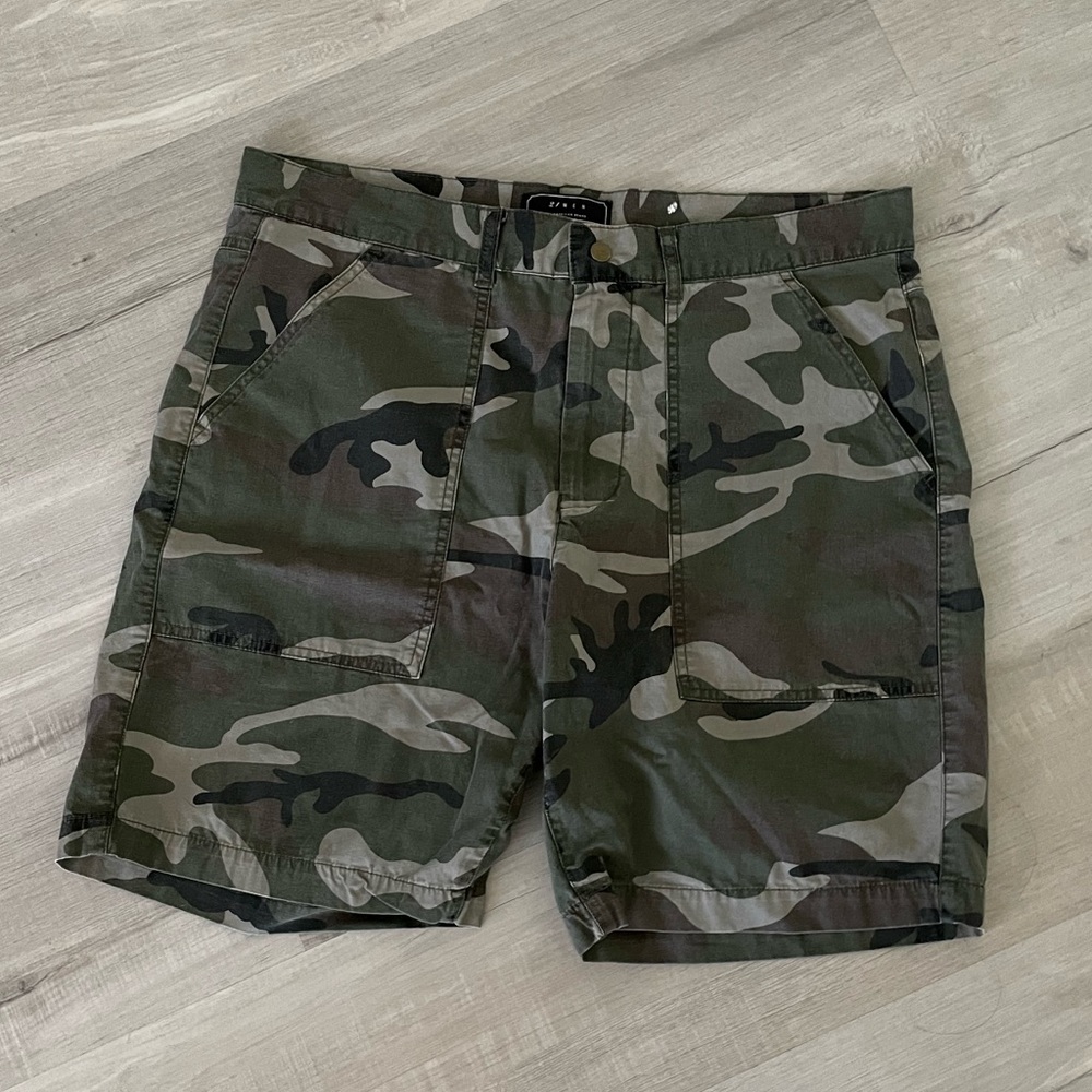 Camo men’s shorts
